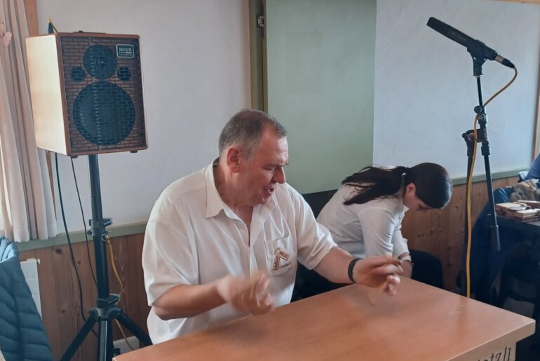 Mit Herz und Hand chlefälä